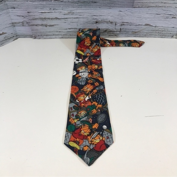 Garfield Sports Novel Ties - Picture 2 of 7